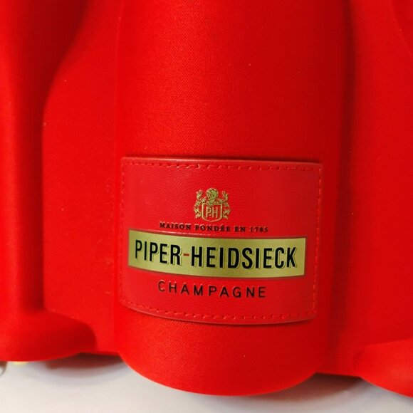 Piper Heidsieck Champagne Hard Shell Bottle & 2 Glasses Red Travel Case France - Picture 3 of 8